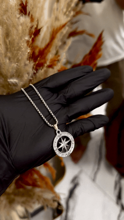 North Star Compass Pendant Necklace - Stainless Steel - 2O Inches